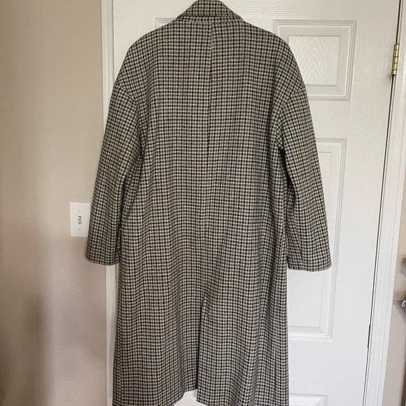 Zara coat - Picture 2 of 3